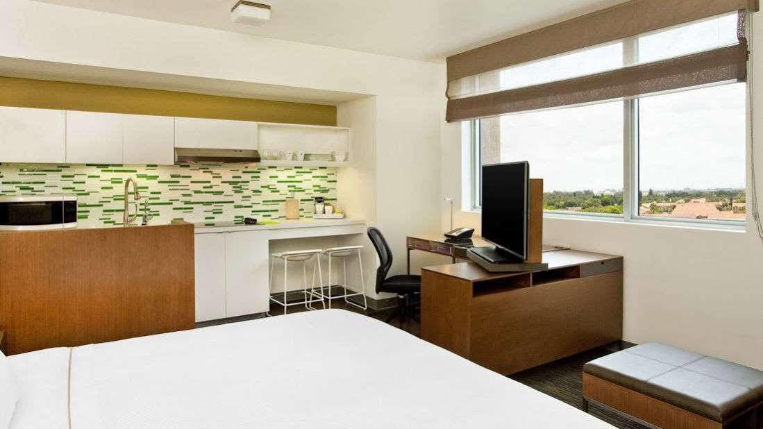 Element Miami Doral Hotel Sweetwater Bagian luar foto